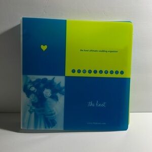 The knot wedding binder with folders